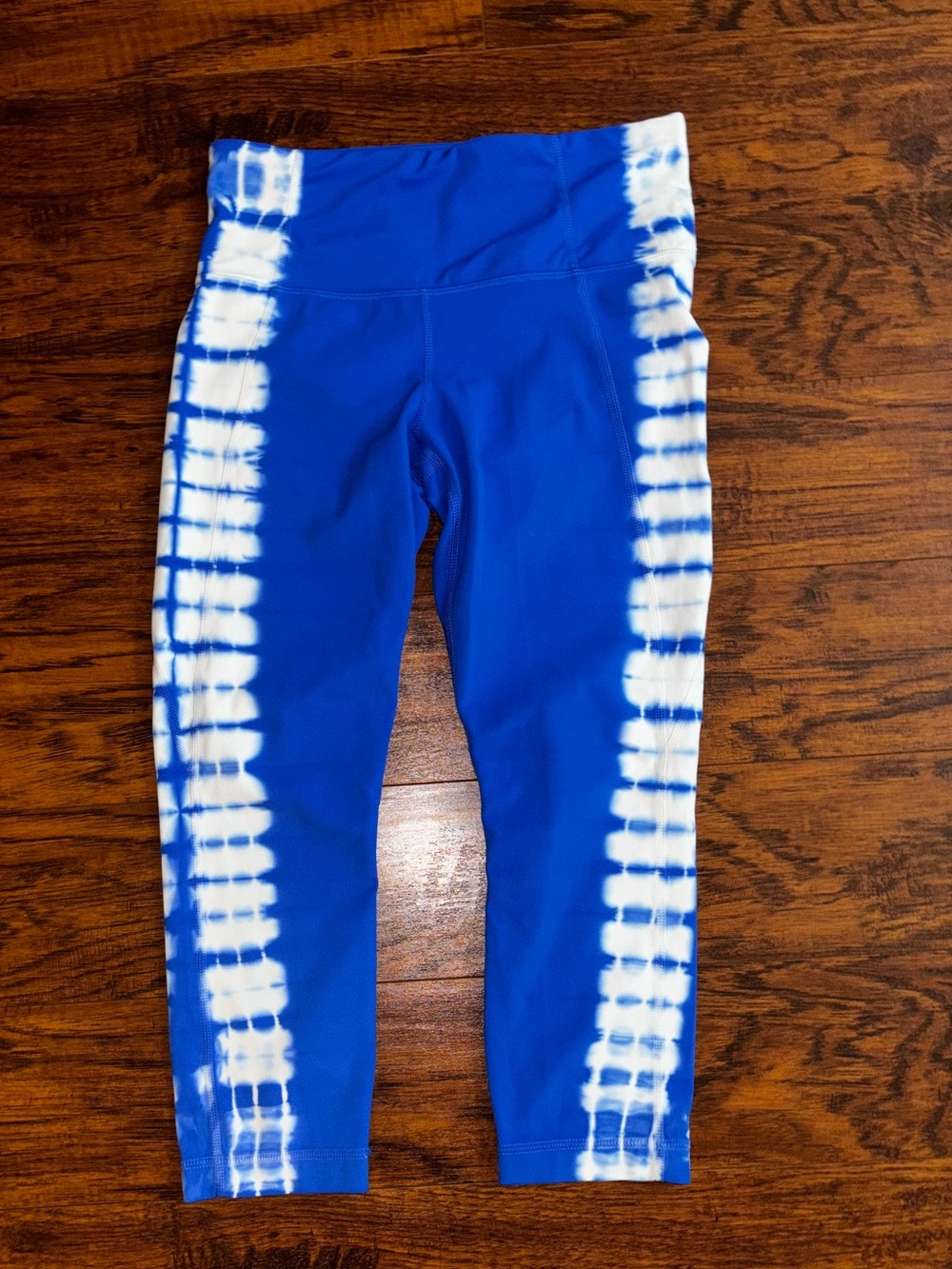 Athleta Royal Blue High-Rise Tie-Dye Capri Cropped Leggings White Side Stripes